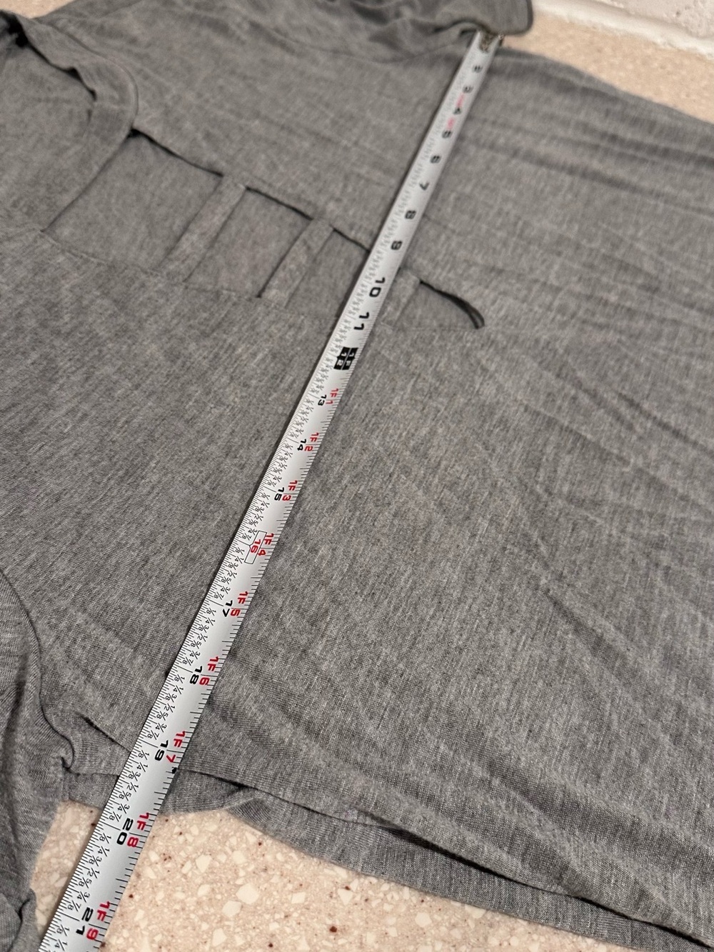 Day trip Retro Gray Cutout Choker Neck T-Shirt - Sexy Deep V-Neck Strappy Tee XL - Picture 10 of 13